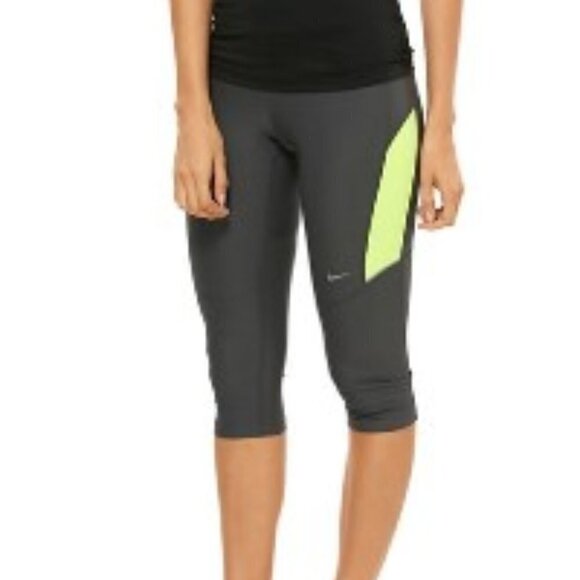 NIKE DRI FIT ATHLETIC LEGGINGS WORKOUT CAPRI PANTS GYM YOGA - Picture 2 of 12